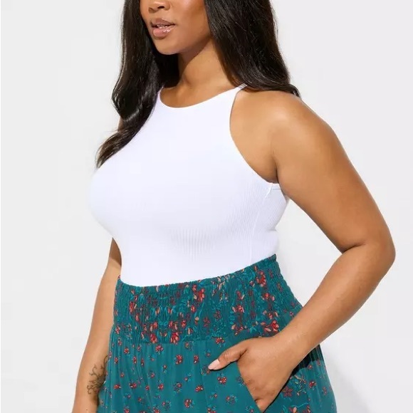 Torrid NWT Pull-On Wide Leg Challis Smocked Waist High-Rise Pant in Deep Teal - Picture 4 of 6